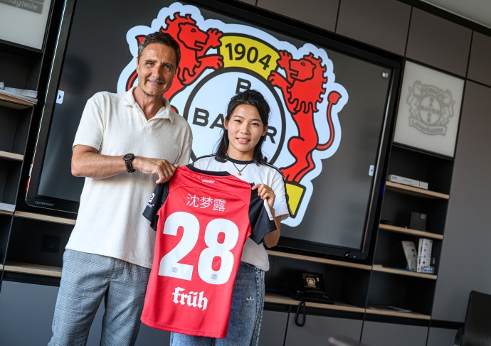 沈夢露:在德國踢球得勝任多個位置 表現不好會影響中國女足形象