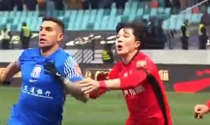  記者談海港后衛明天：從津門虎到海港環境變了，他需主動去適應