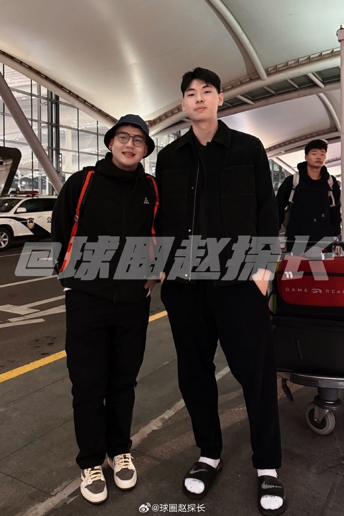 加油!探長(zhǎng):崔永熙將在今晚啟程飛往美國(guó) 開啟又一段康復(fù)訓(xùn)練