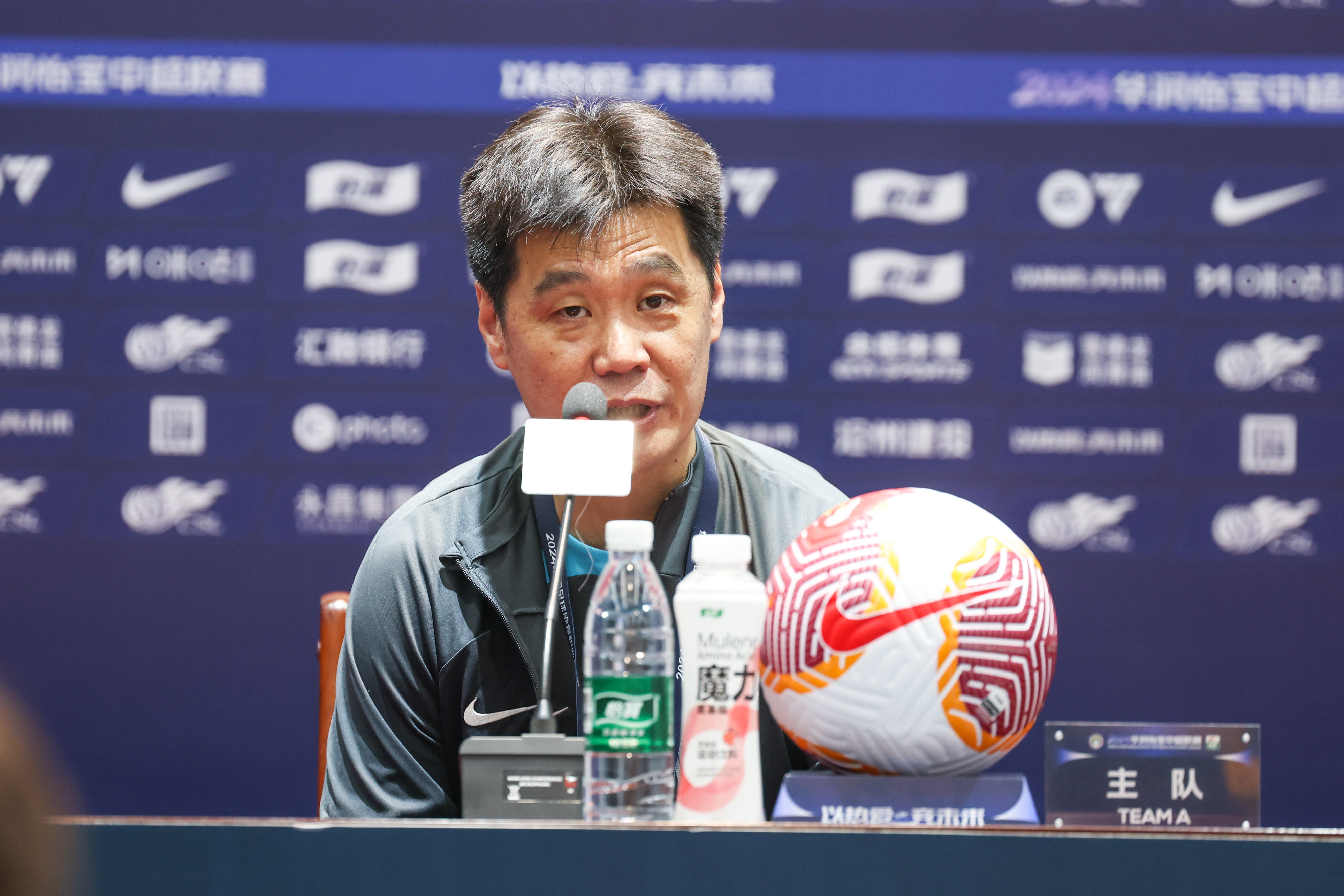  津媒：海牛陣容搭配更合理實力提升，李霄鵬防反戰術非常明確