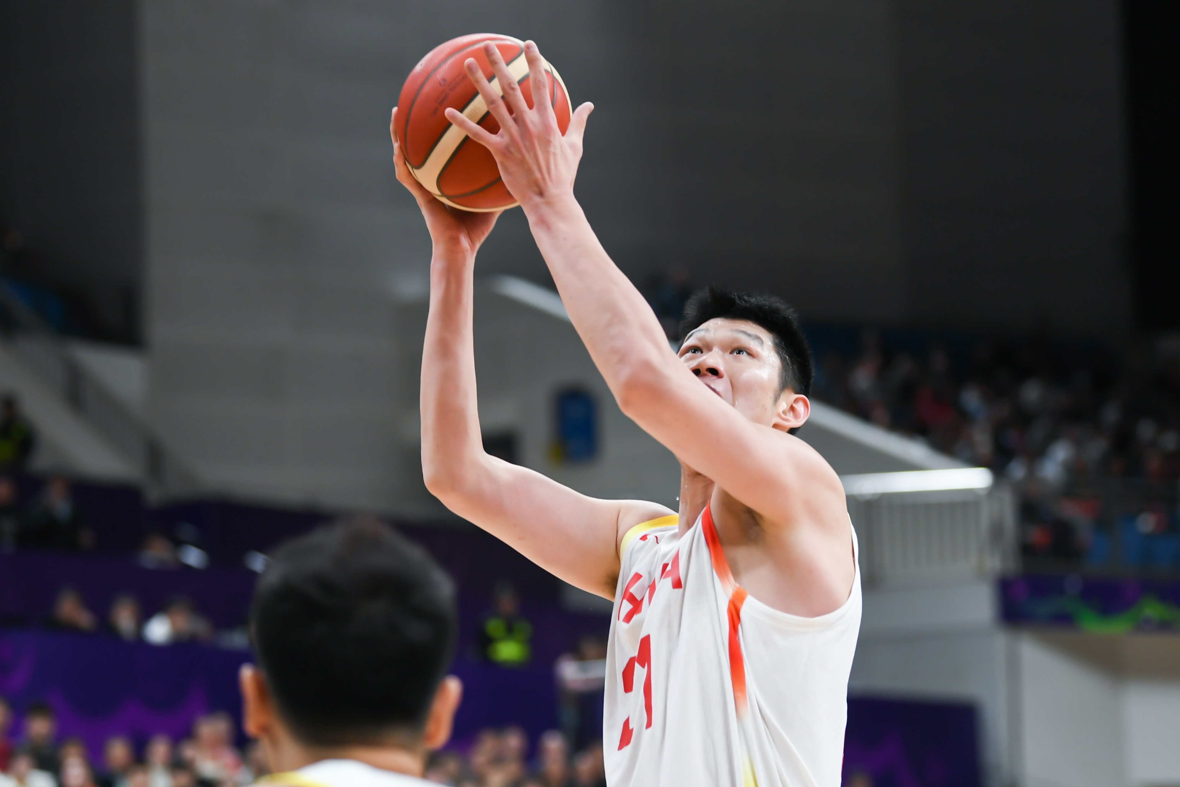  媒體人：中國男籃體型優勢足夠明顯 日本辦法不多只能拼三分