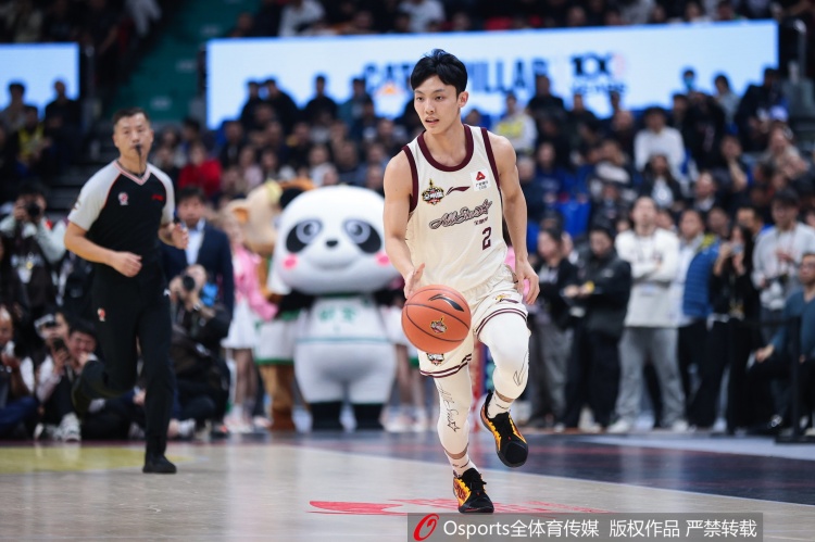 徐杰曬照回顧長春全明星之旅:全明星日記 謝謝支持 玩得開心